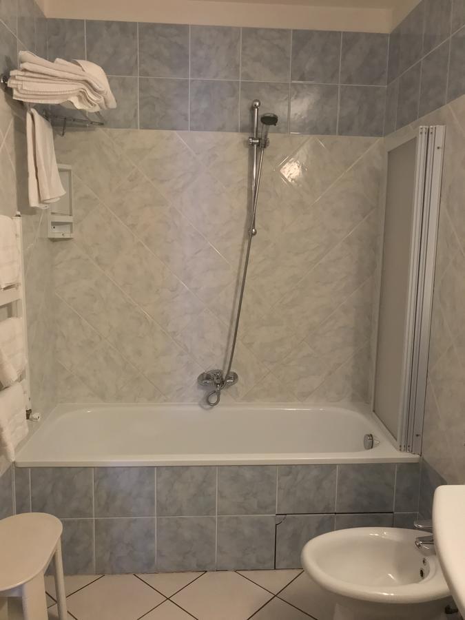 Vesuvio Hotel Lourdes